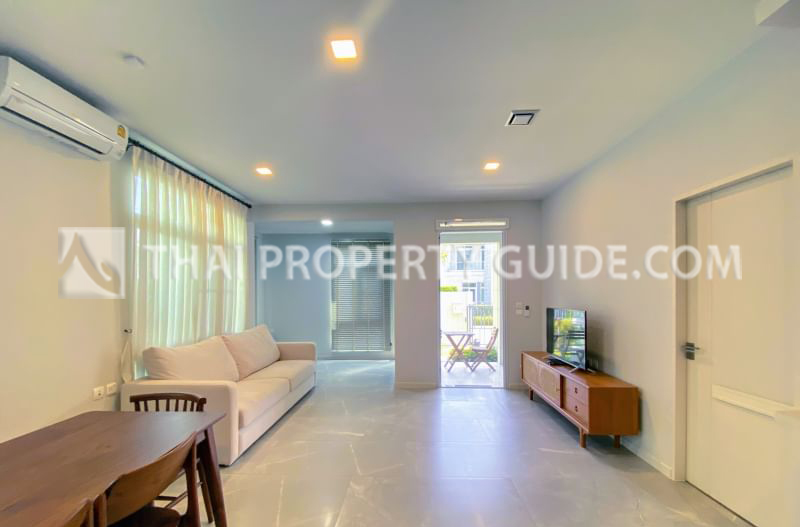 House with Shared Pool in Bangnatrad 
